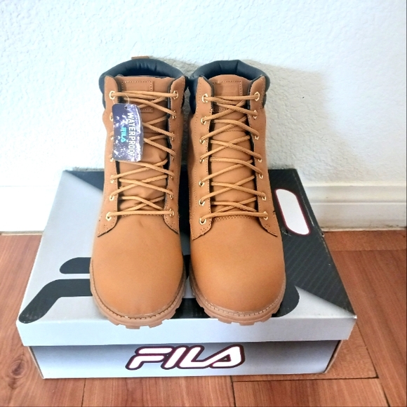 Fila boots - Picture 2 of 5